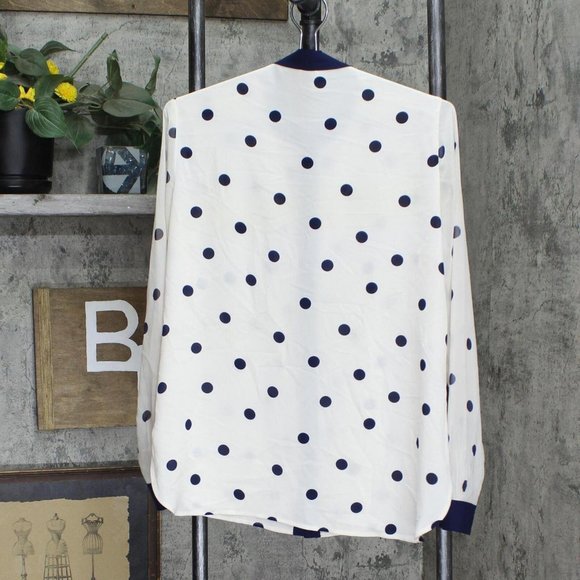 NWT Anne Klein Dot Print Button Front Blouse 10757624 S White / Navy Blue - Picture 3 of 5